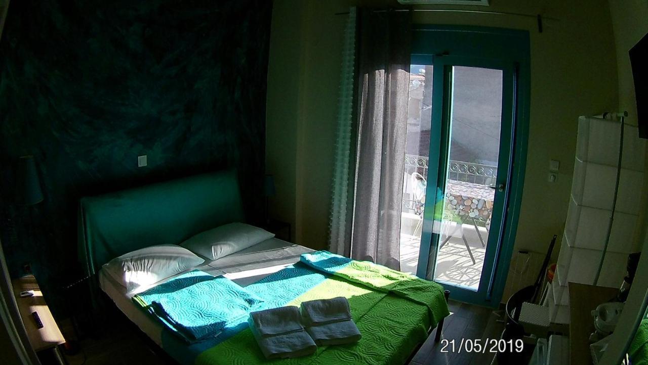 Kostas Family Rooms スタブロス エクステリア 写真